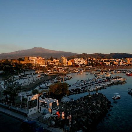 La Sirena Rooms Giardini Naxos Exterior photo